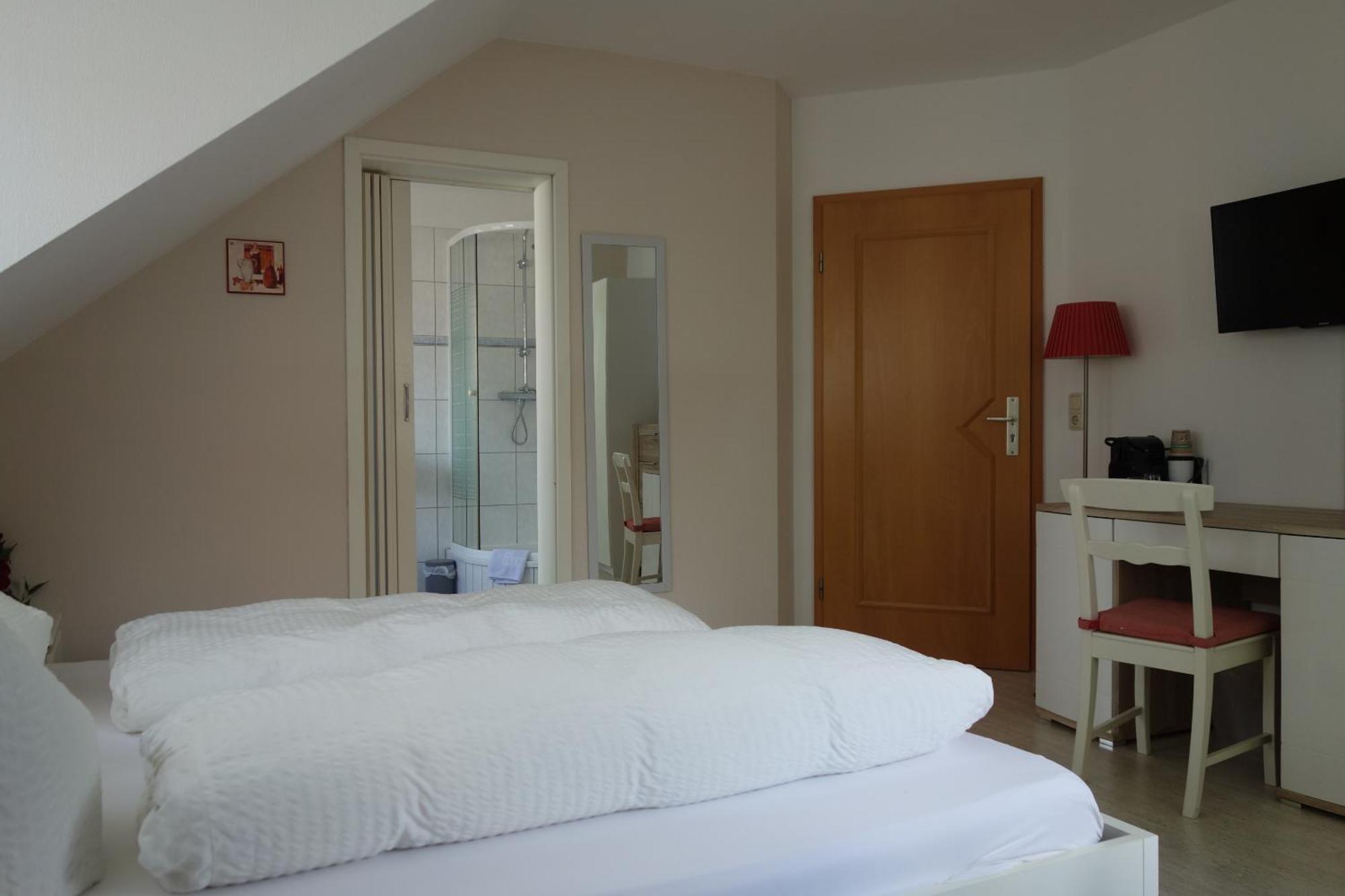 דרזדן Apartments Und Zimmer Gaestehaus Matthias חדר תמונה