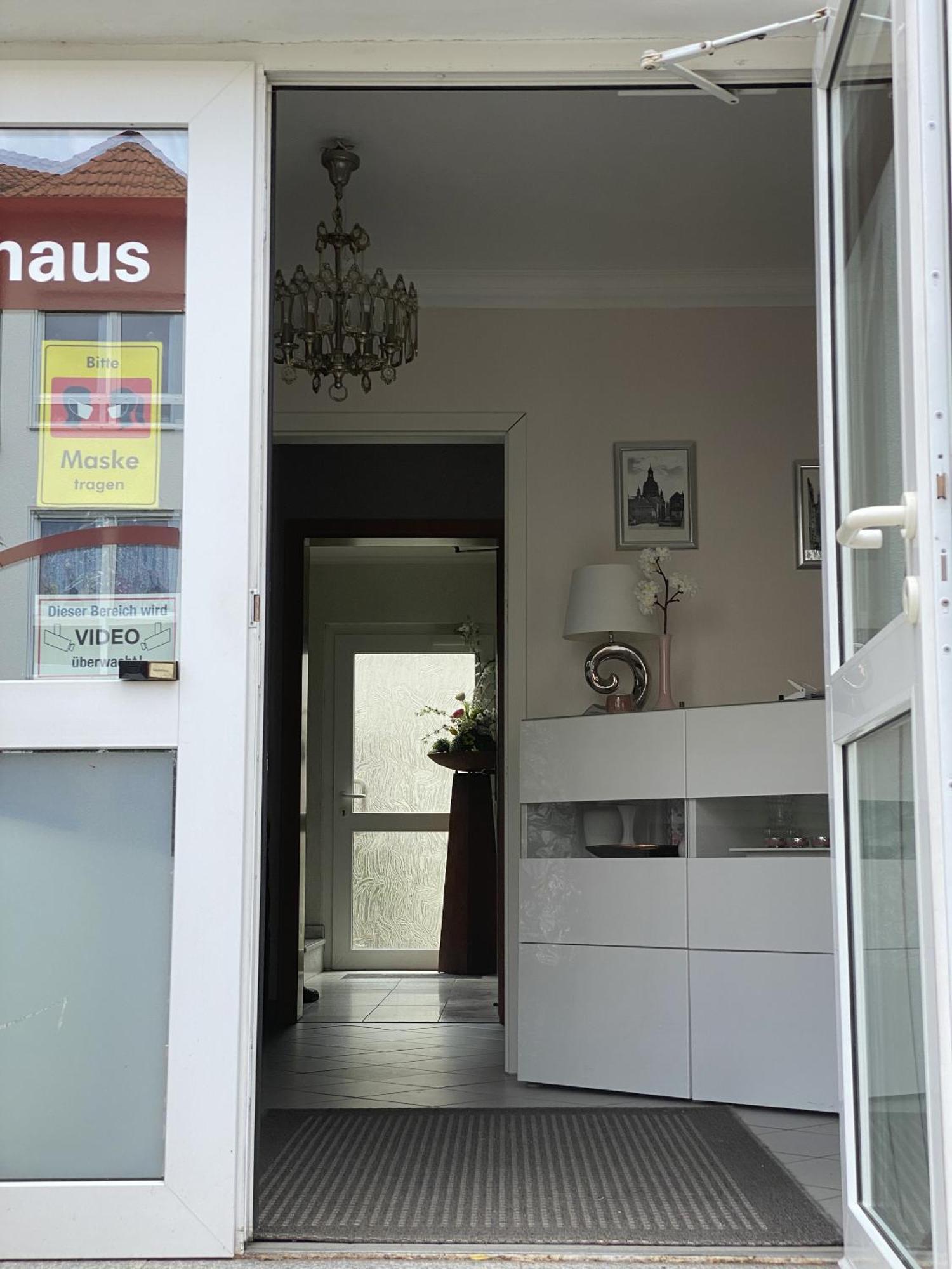 דרזדן Apartments Und Zimmer Gaestehaus Matthias מראה חיצוני תמונה