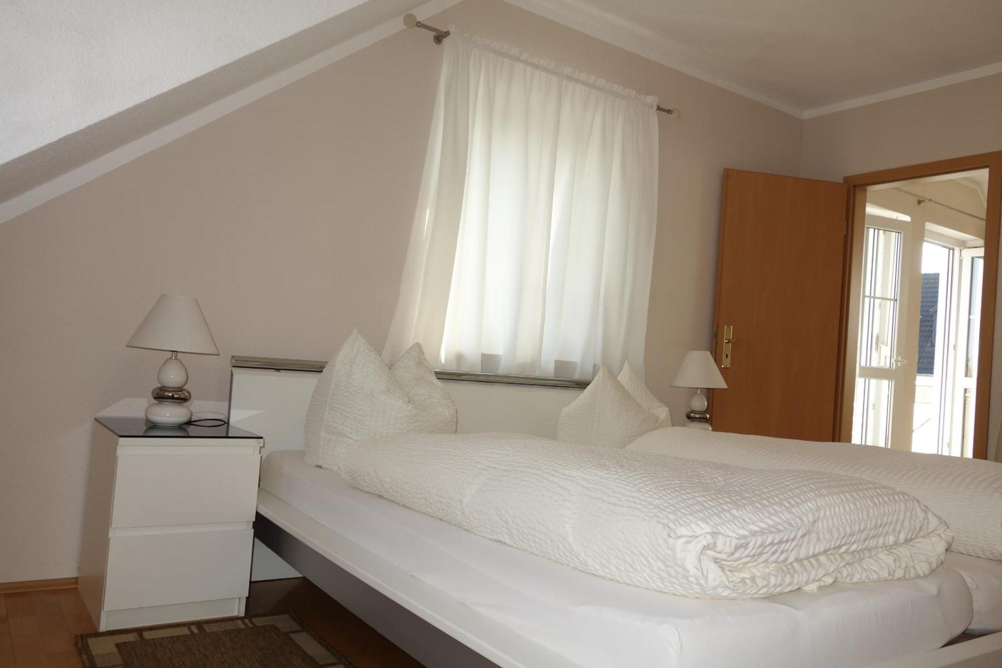 דרזדן Apartments Und Zimmer Gaestehaus Matthias חדר תמונה