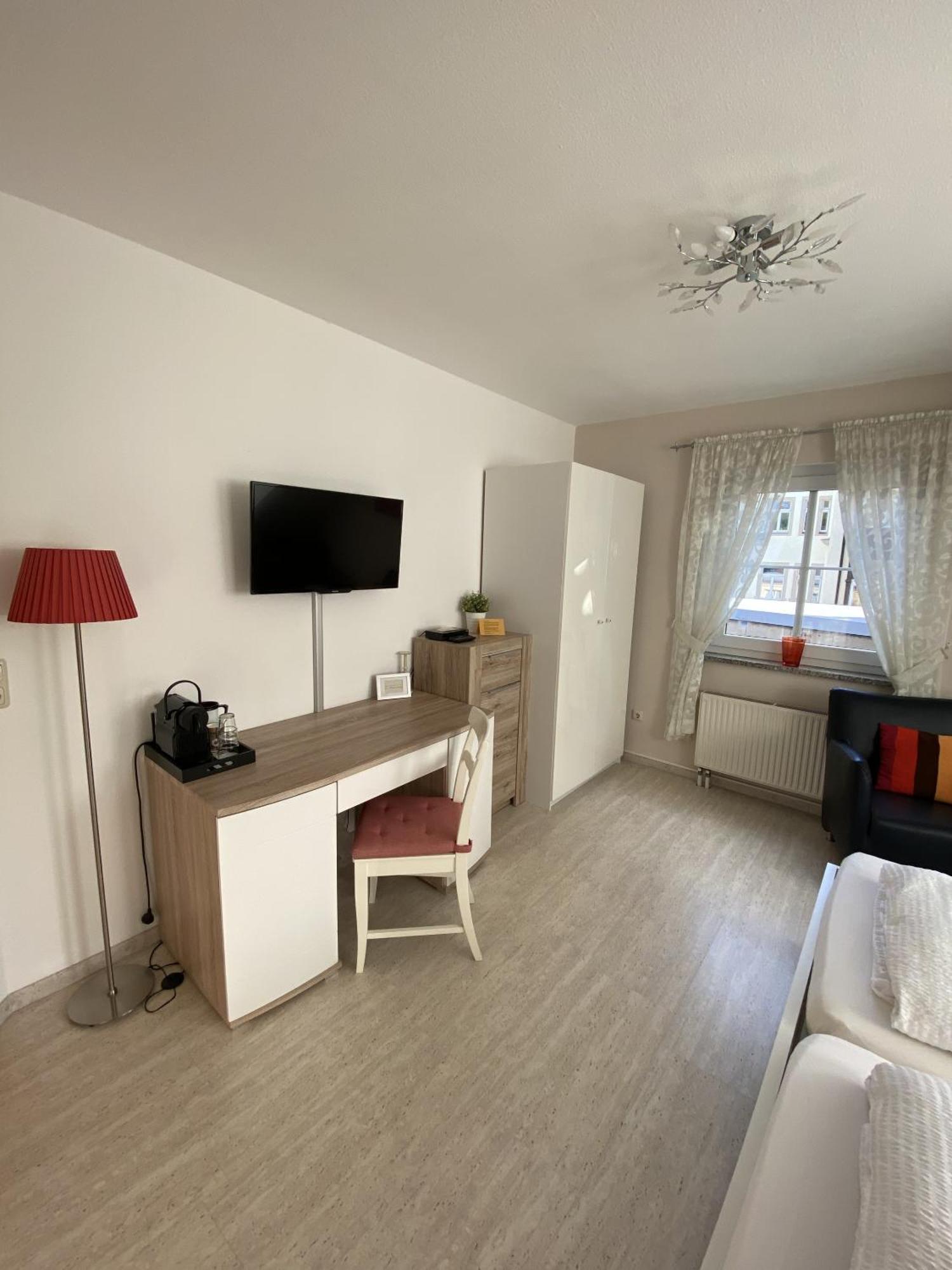 דרזדן Apartments Und Zimmer Gaestehaus Matthias חדר תמונה