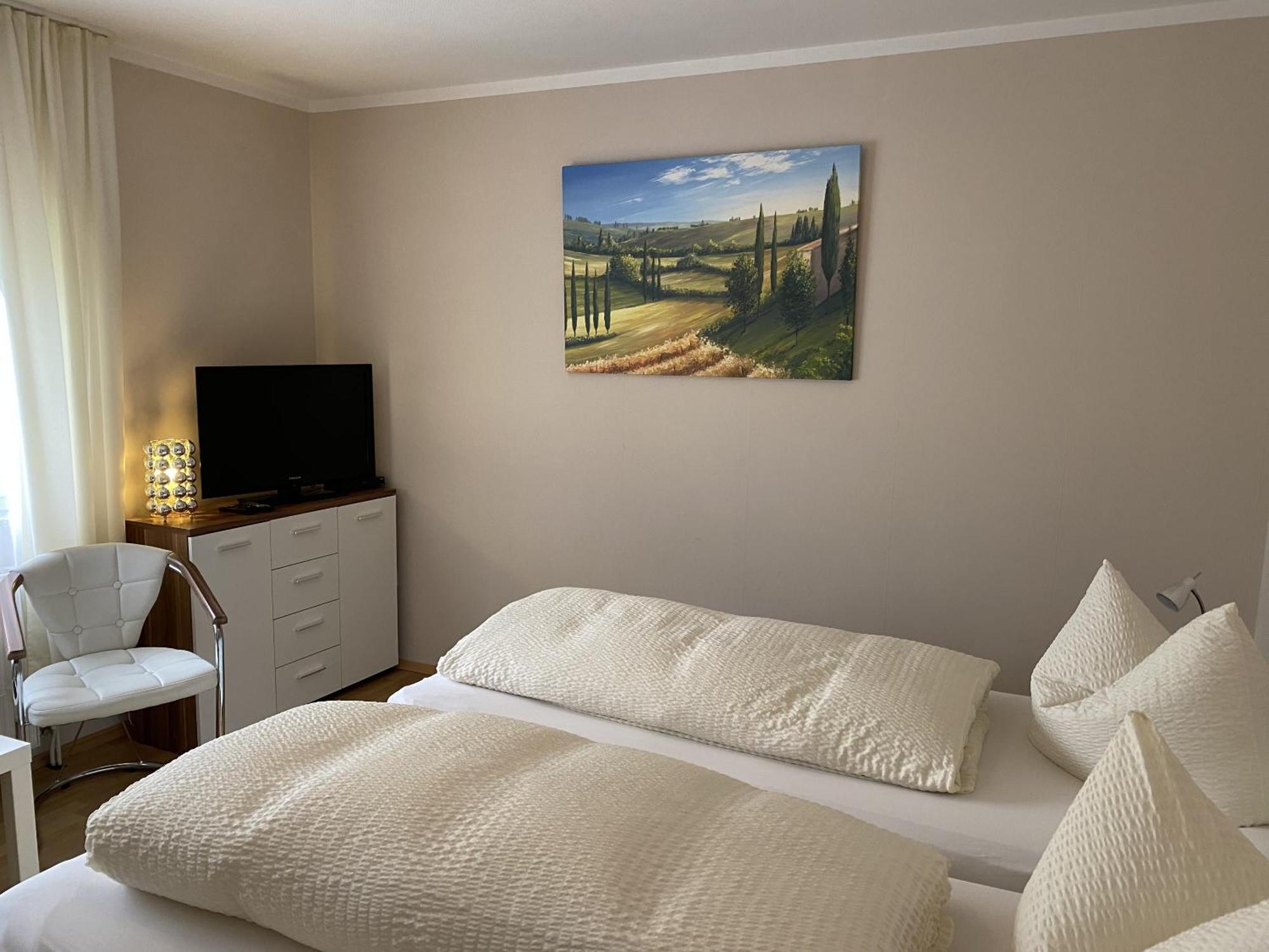 דרזדן Apartments Und Zimmer Gaestehaus Matthias חדר תמונה