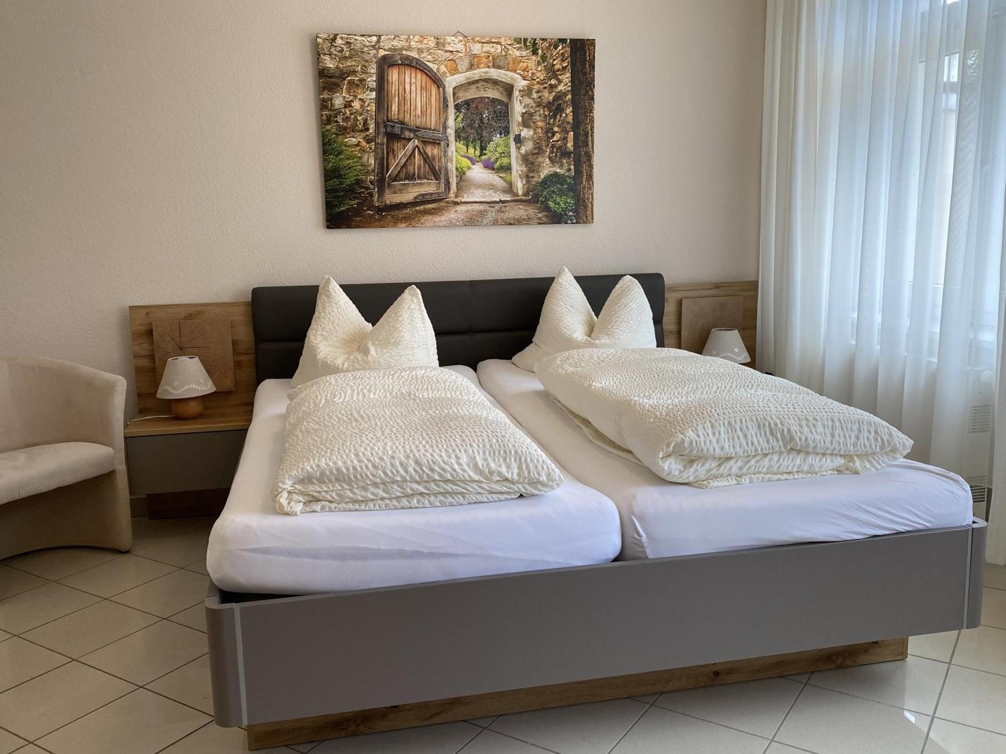דרזדן Apartments Und Zimmer Gaestehaus Matthias חדר תמונה