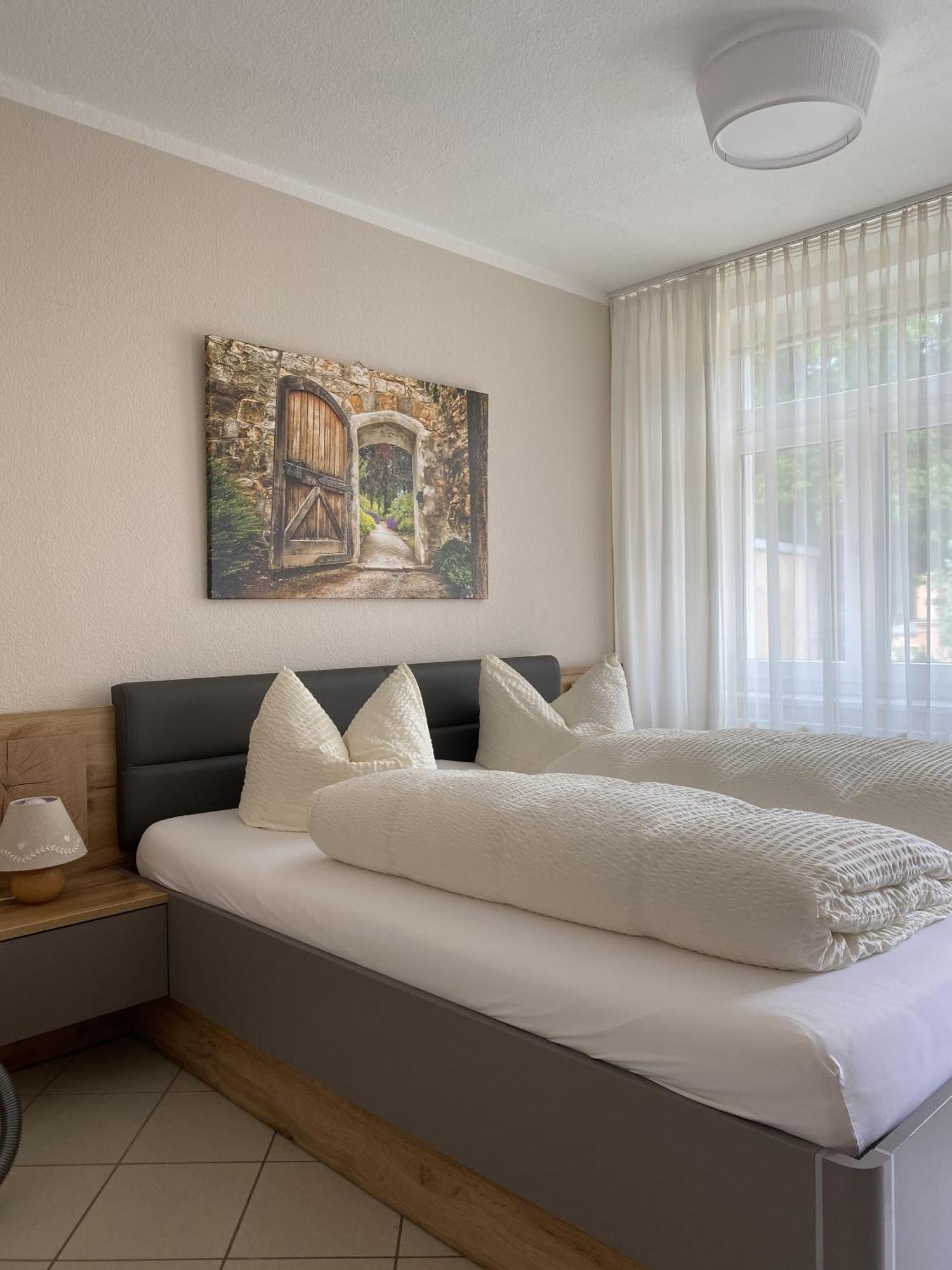 דרזדן Apartments Und Zimmer Gaestehaus Matthias חדר תמונה
