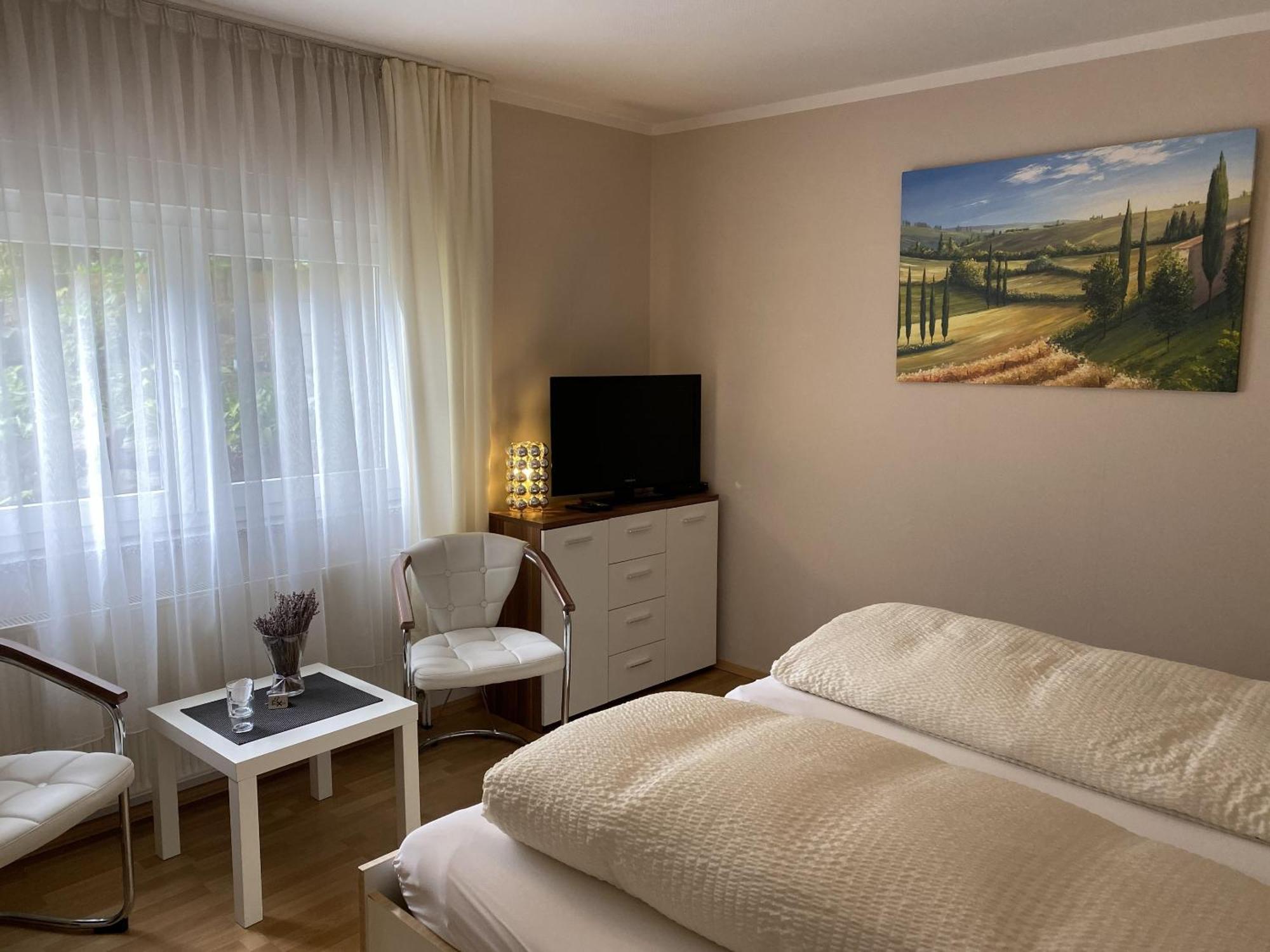 דרזדן Apartments Und Zimmer Gaestehaus Matthias מראה חיצוני תמונה