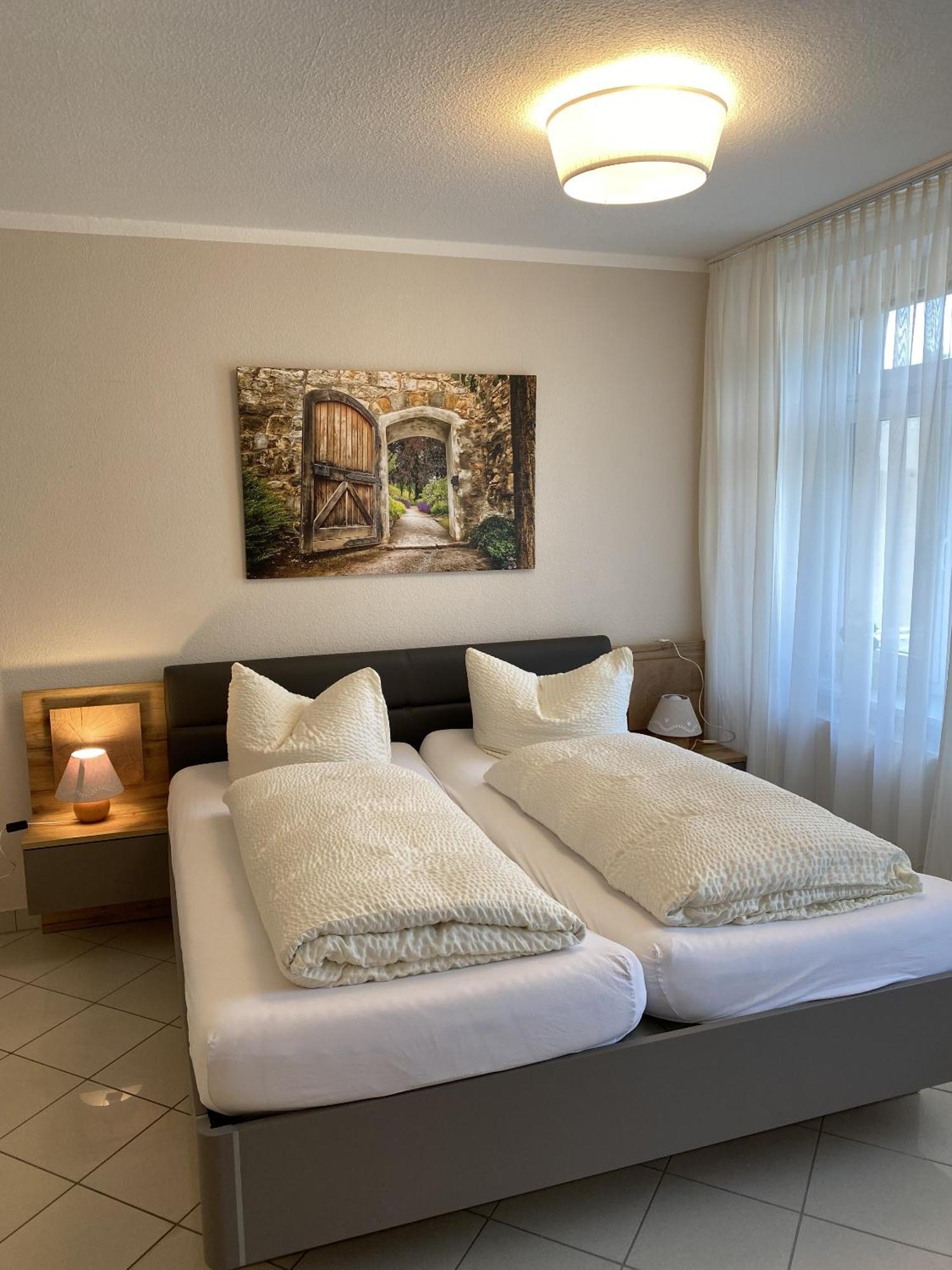 דרזדן Apartments Und Zimmer Gaestehaus Matthias חדר תמונה